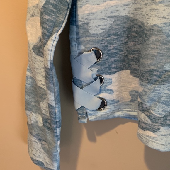 Justice camo crop top sweatshirt NWT - Picture 2 of 6